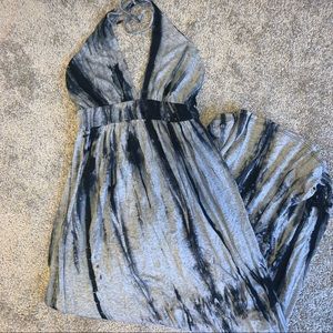 Comfy & cute, summer halter style maxi dress